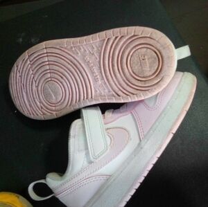 Kids Pink Sneakers By Nike Guc Size 11c
